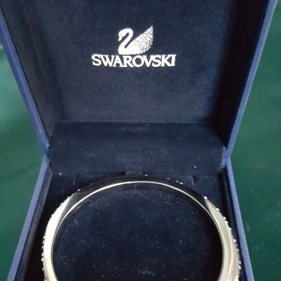 Swarovski Bangle Bracelet - Silver Tone Crystals - Picture 4 of 5